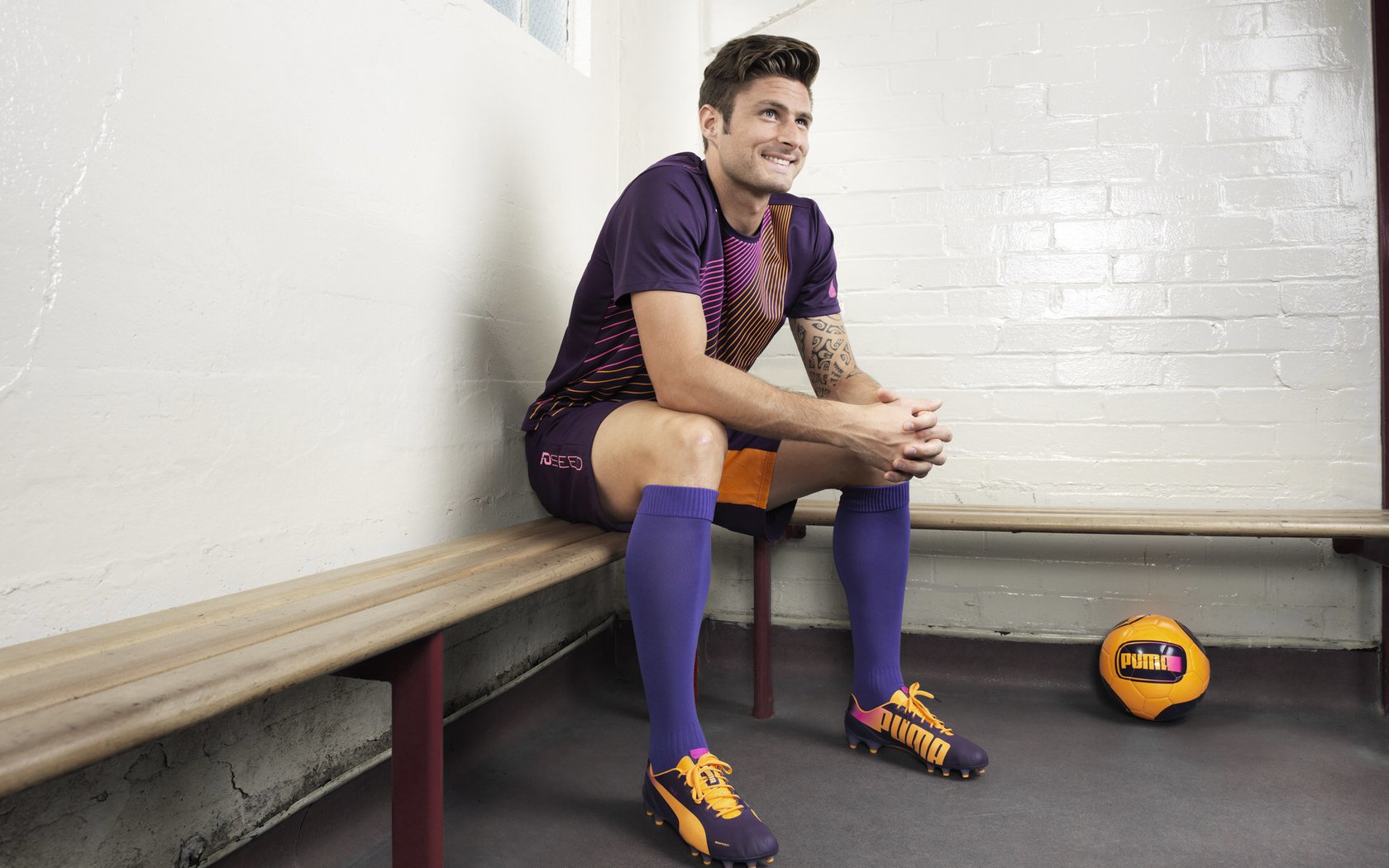 九游游戏中心官网-热苏斯在对阵西汉姆的比赛中上演梅开二度，热苏斯 续约