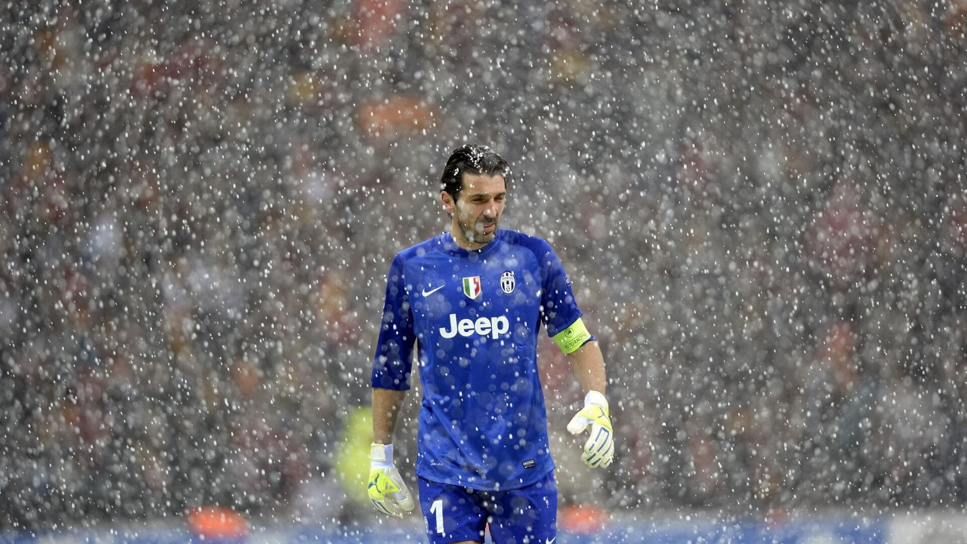 九游娱乐官网 (JIUYOU)-莫伊：全黑队的前锋“壁垒”，scrum表现堪称完美